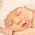عدد ساعات نوم الرضيع وكيفية حسابه